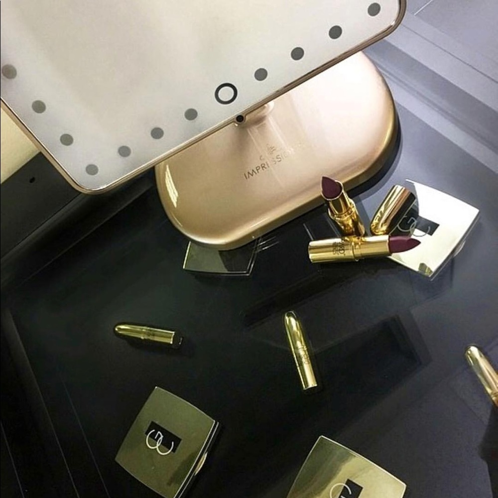 Touch Pro LED Makeup Mirror Bluetooth Audio